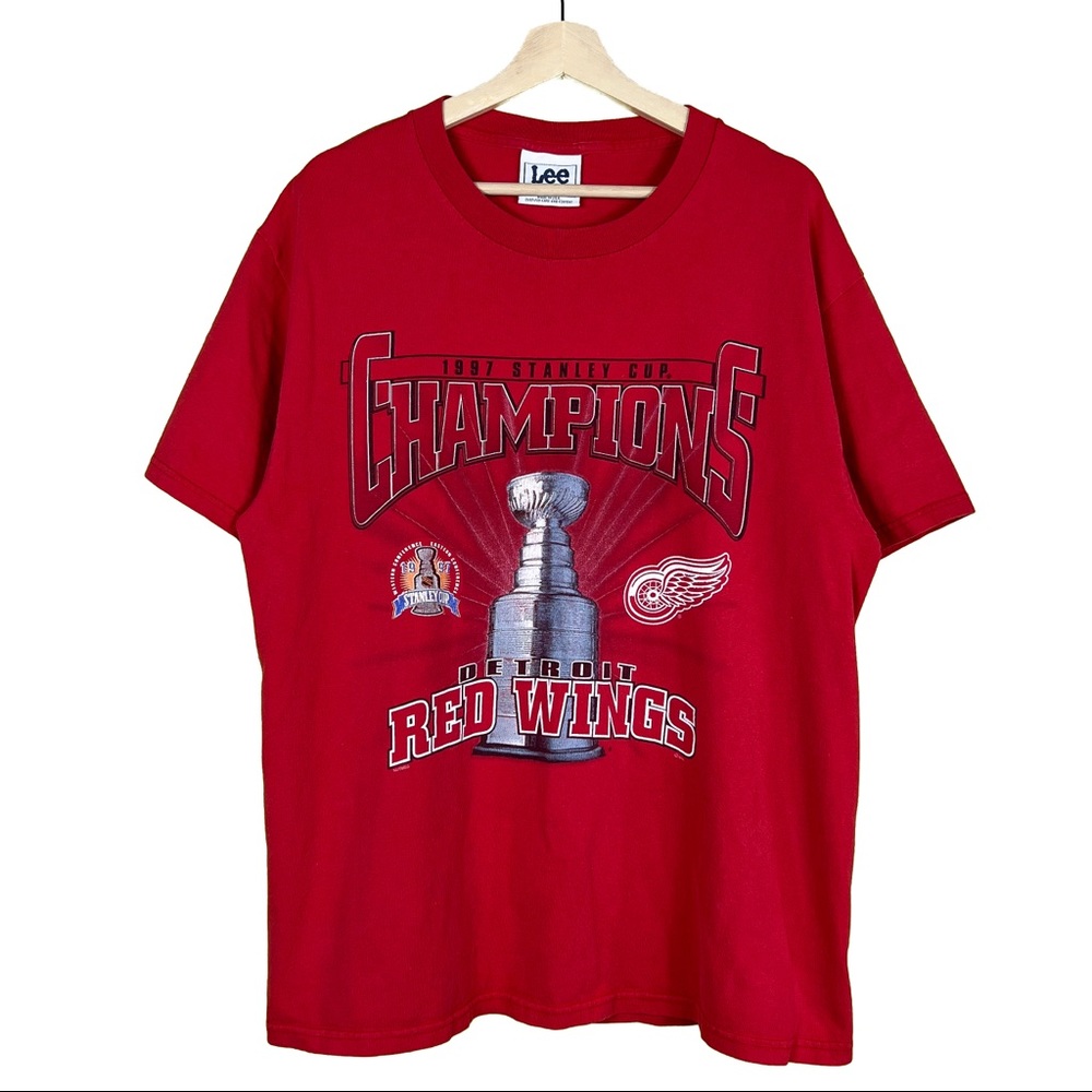 Vintage Mens 90s Stanley Cup Champions Shirt!